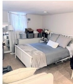 Building Photo - 504 E Broadway