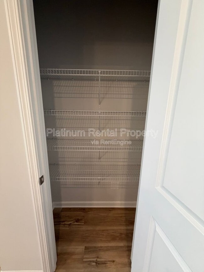 Building Photo - 342 Lanier Cir