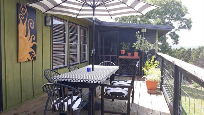 Building Photo - 21010 Stillwood Ct