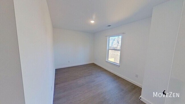 Building Photo - 16 Catawba Ave