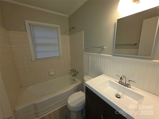 Building Photo - 3818 Winfield Dr