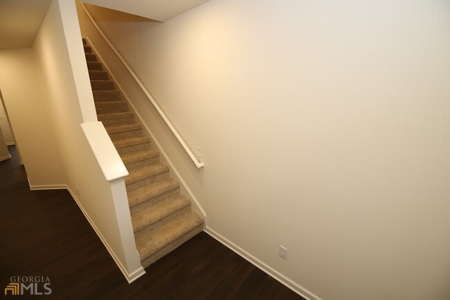 Building Photo - 85 Chastain Cir