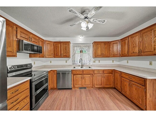 Building Photo - 2522 Windsor Ln
