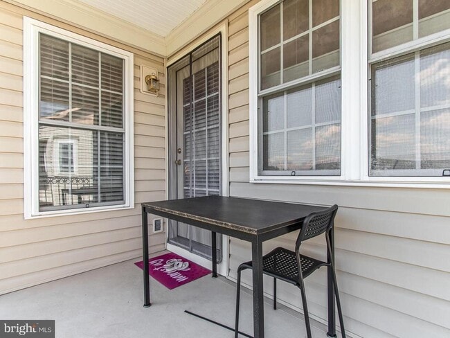 Building Photo - 25813 Mews Terrace