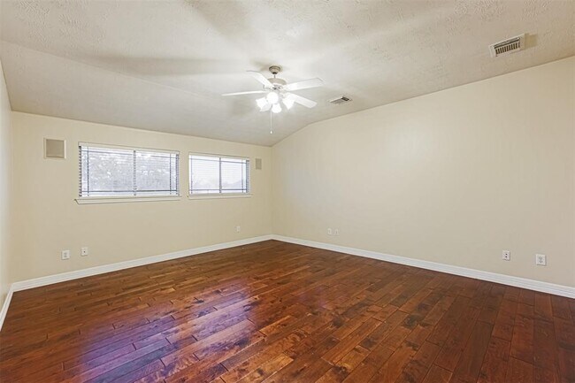 Building Photo - 24503 Jocelyn Park Ct