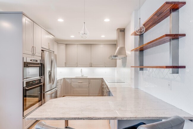 Building Photo - 75 Liberty Ave