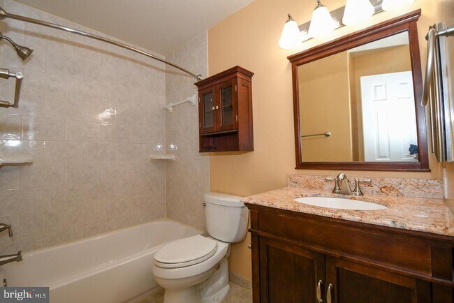 Building Photo - 10715 Hampton Mill Terrace