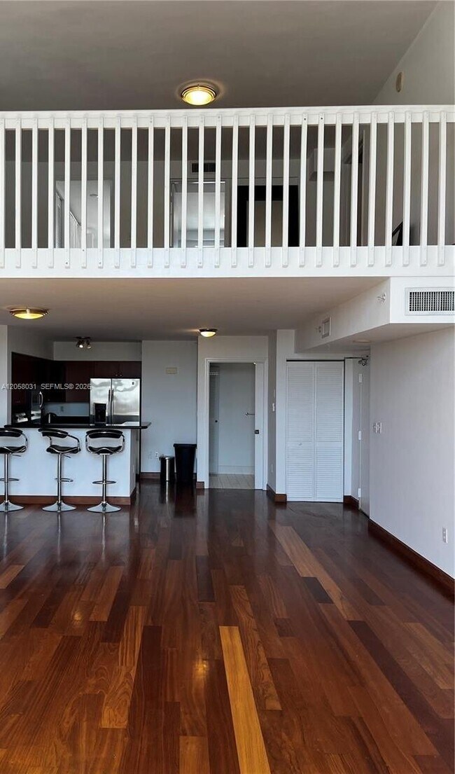 Building Photo - 1701 Sunset Harbour Dr