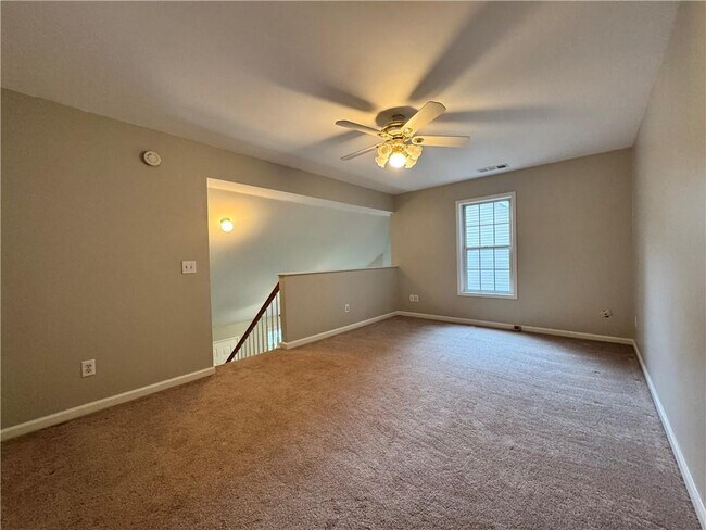 Building Photo - 204 Park Pl