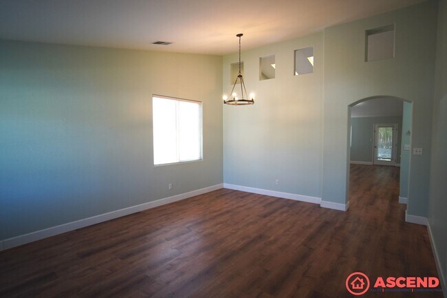 Building Photo - 10205 Huntington Downs Ave
