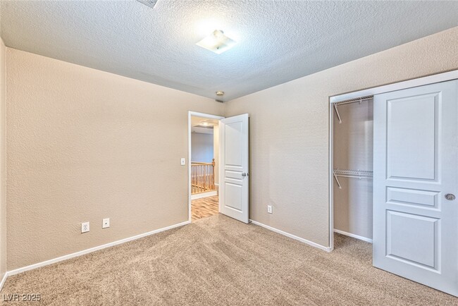 Building Photo - 670 Port Talbot Ave