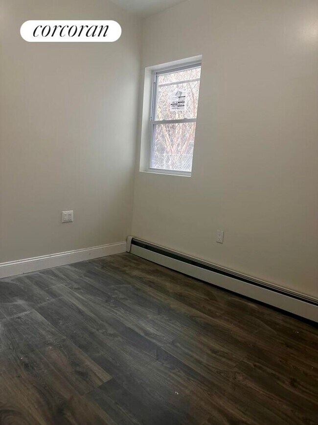 Building Photo - 1132 Herkimer St