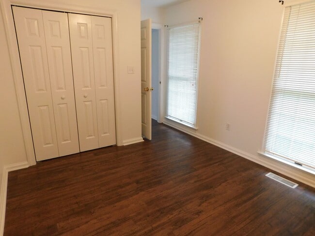 Building Photo - Waterfront Home In Perquimans County