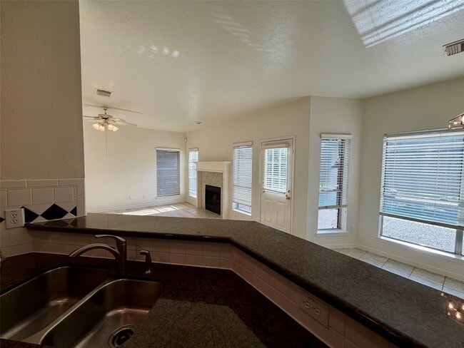 Building Photo - 2317 Orleans Ln
