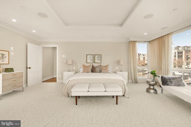 Building Photo - 622 Ponte Villas N