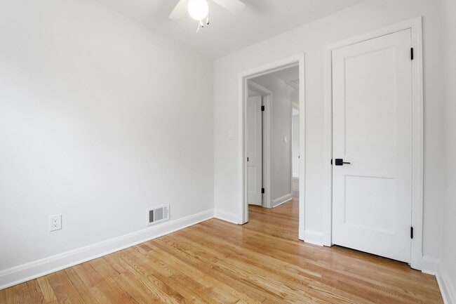 Building Photo - Newly Remodeled 3BR Semi-Detached in Catonsville | Refinished Oak Floors | Updated Kitchen + Bath...