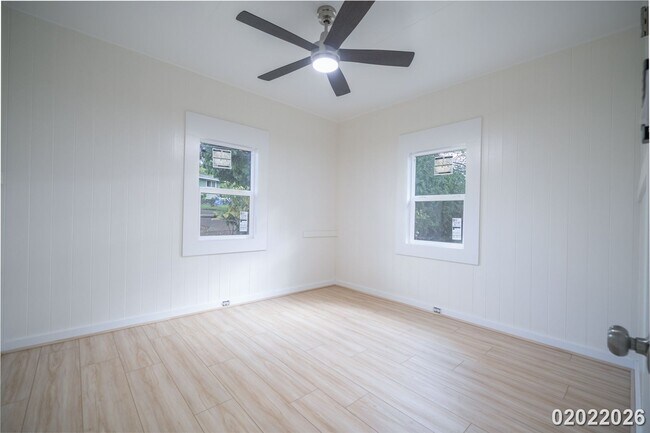 Building Photo - Fully Renovated 2BR/1BA/2 separate Carport Garage in Wahiawa Heights