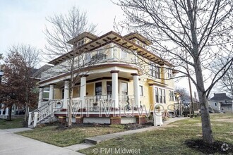 Building Photo - 397 N Main St