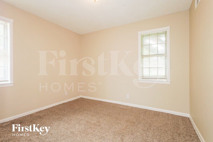 Building Photo - 4832 Rolling Meadows Dr