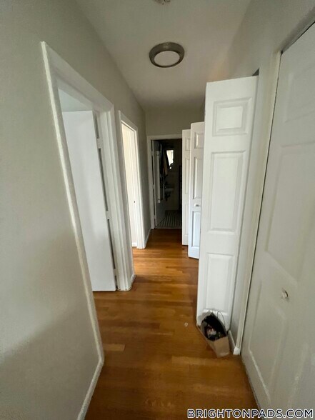 Building Photo - 85 Sutherland Rd