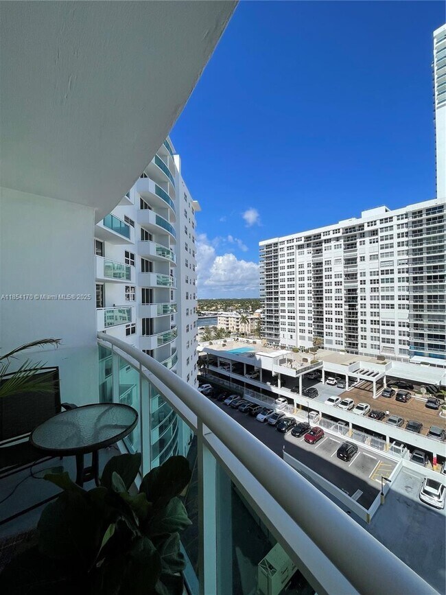 Building Photo - 3001 S Ocean Dr
