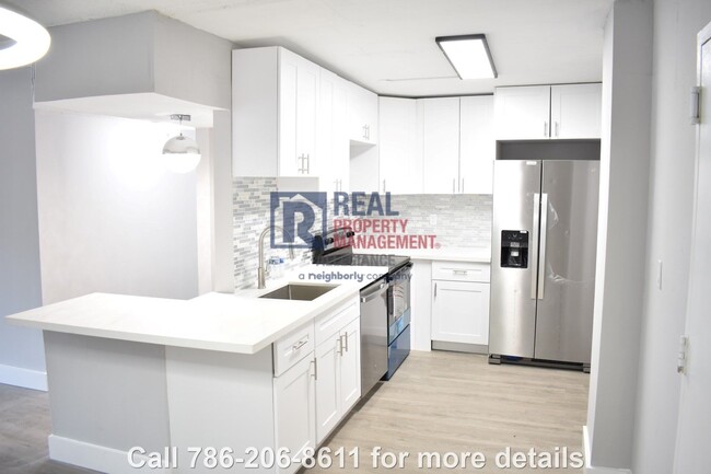 Building Photo - Modern Charm: Newly Renovated 2 Bed 2 Bath...