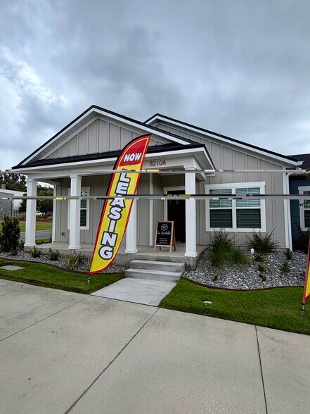 Building Photo - 8210 NW 37th Rd