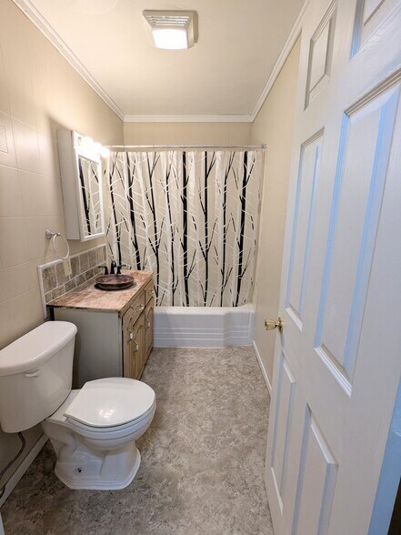 Building Photo - 783 W Cooper St