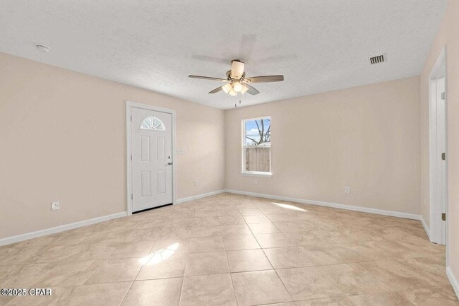 Building Photo - 711 Kirklin Ave