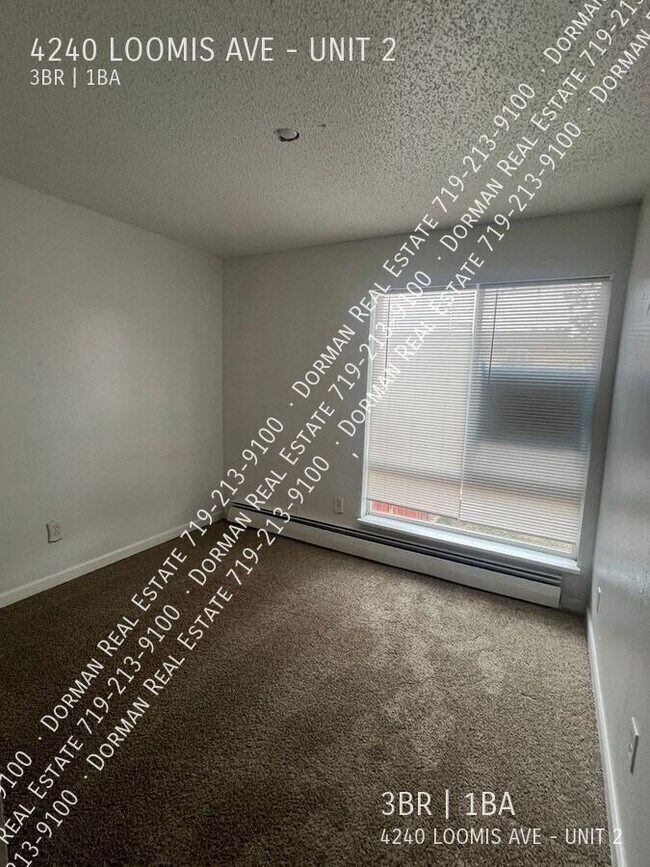 Building Photo - 4240 Loomis Ave