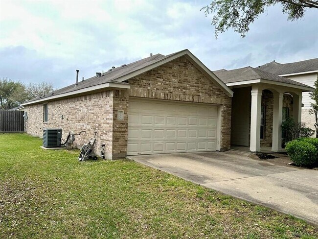 Building Photo - 1222 Hemple Dr