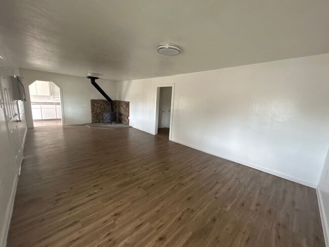 Building Photo - 2950 Tarmac Rd