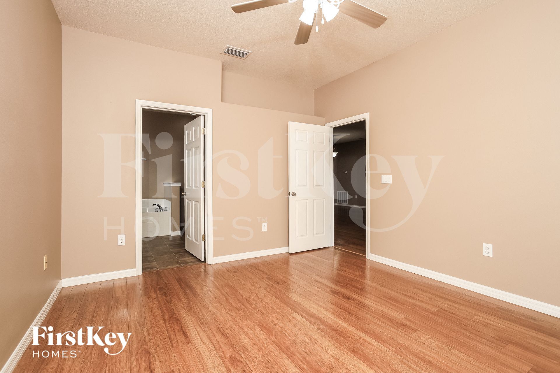 Building Photo - 5658 Forest Ridge Dr