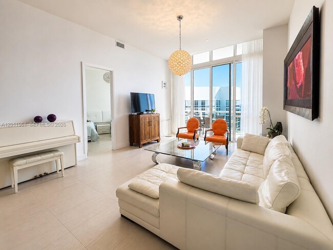 Building Photo - 15901 Collins Ave
