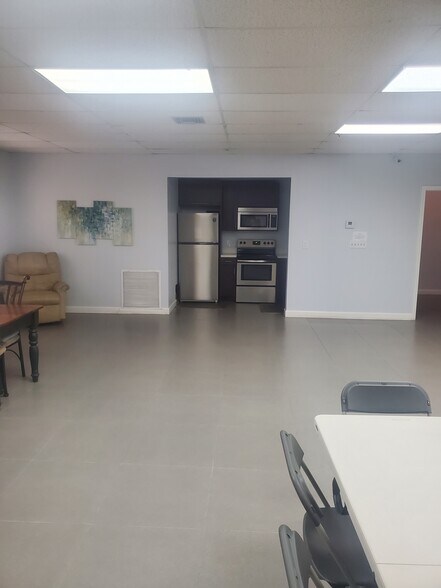 Clubhouse - 6700 Cypress Rd