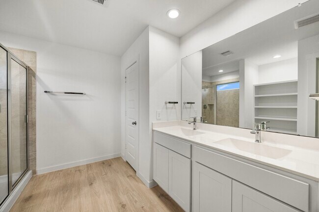 Building Photo - 2732 Misty Elm Ln