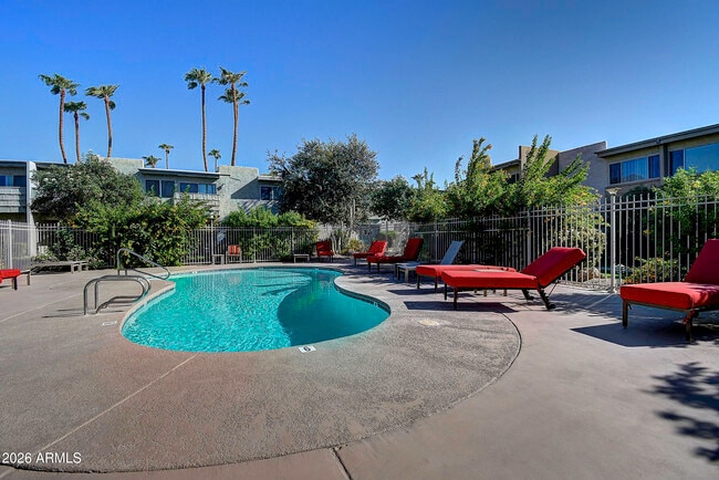 Building Photo - 4610 N 68th St