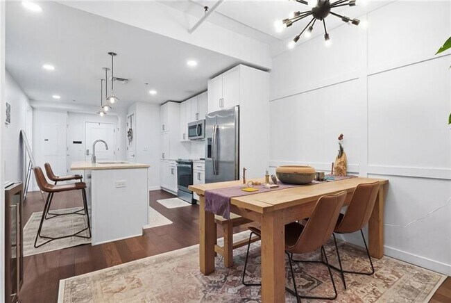 Building Photo - 2545 Penn Ave