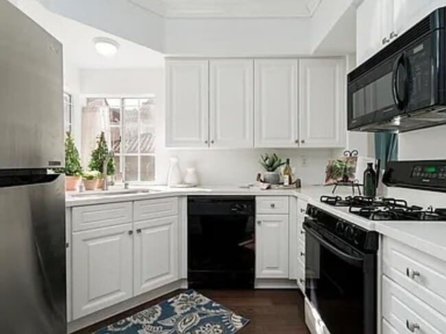 Building Photo - Pacifica Del Mar Highlands - 2 Bedroom 2 Bathroom Retreat
