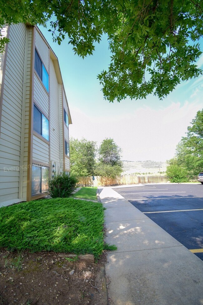 Building Photo - 2960 W Stuart St