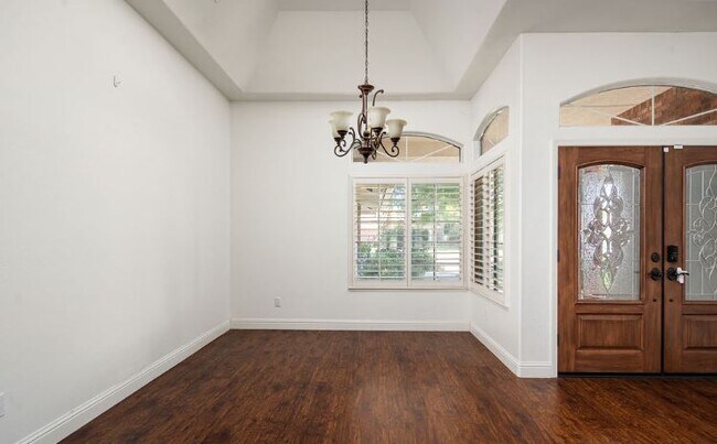 Building Photo - 13019 Queen Palm Ct