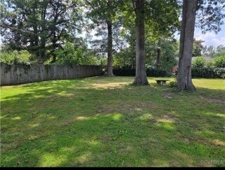 Building Photo - 8813 Brawner Dr