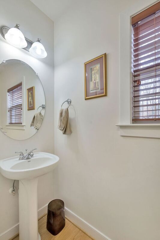 Building Photo - 158 Brookwood Dr