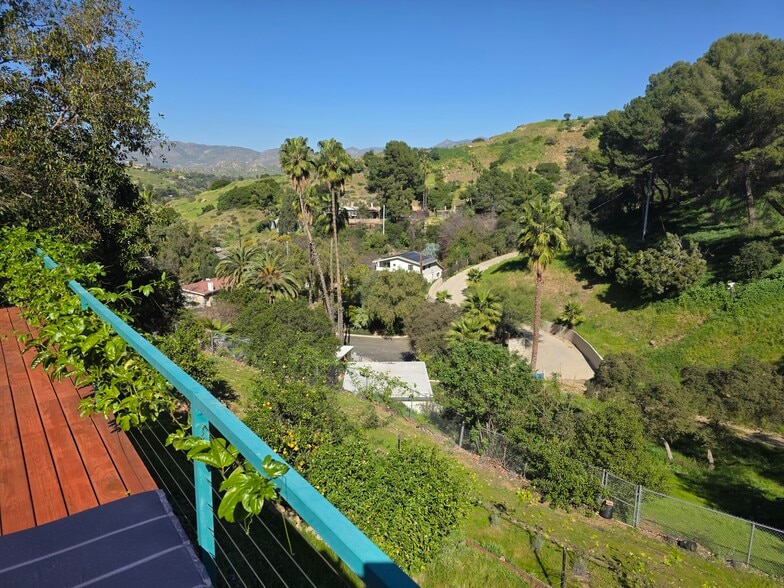 Building Photo - 9565 Dale Ave