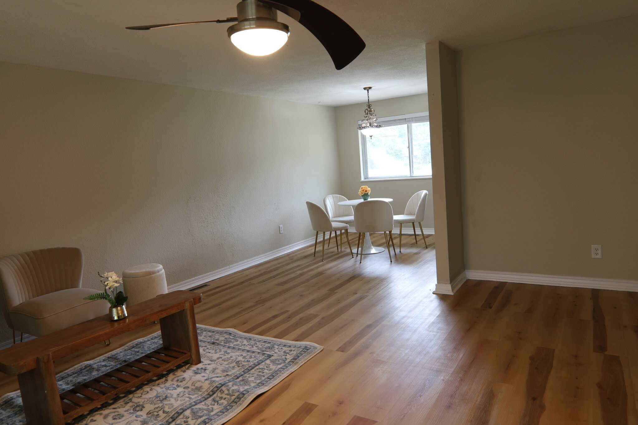 Building Photo - 5377 Flotron Dr