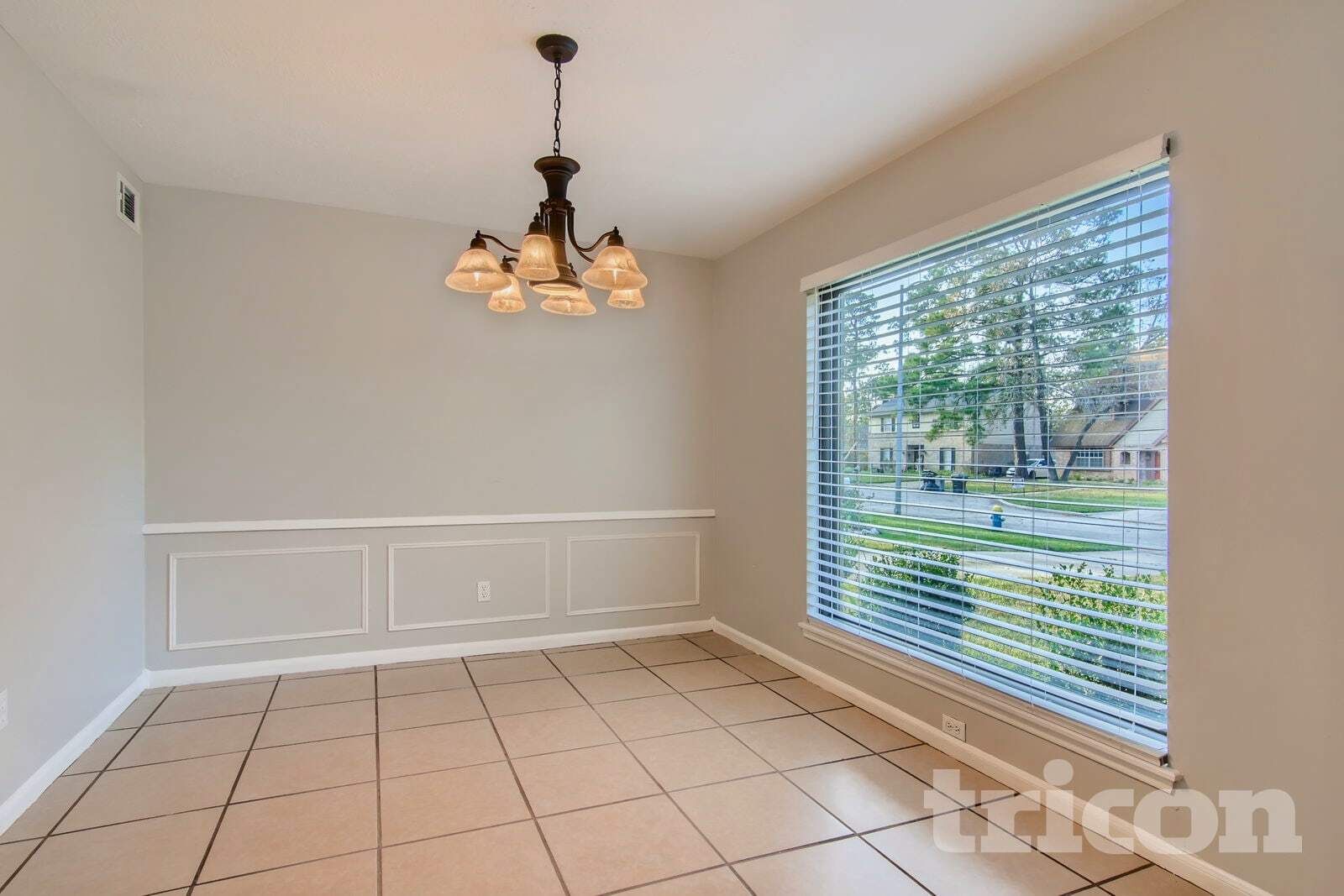 Building Photo - 7919 Annola Ln