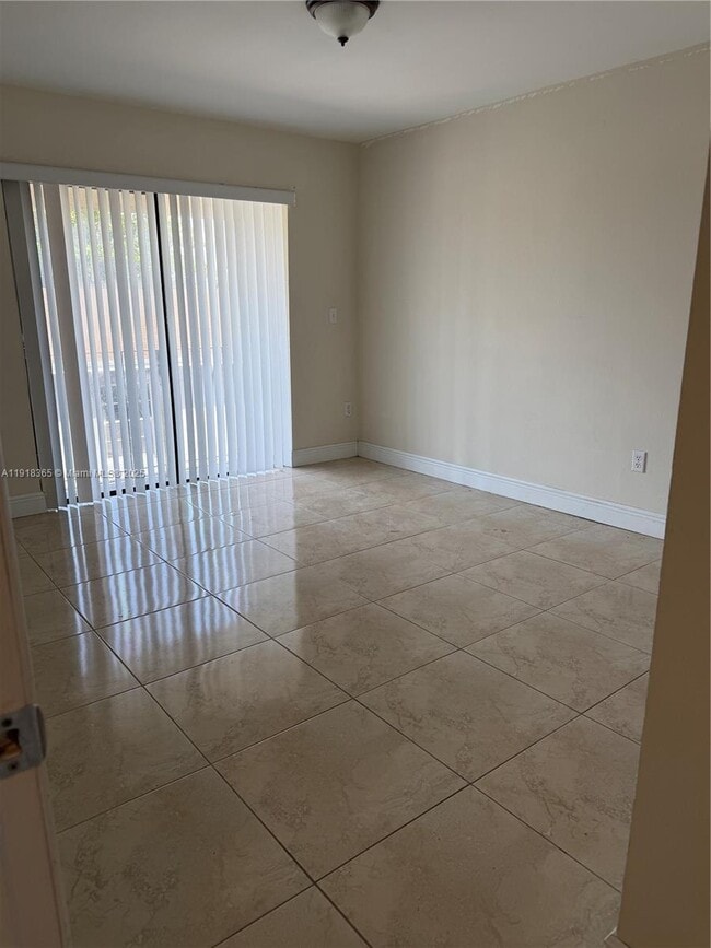 Building Photo - 1 NW 61st Ave