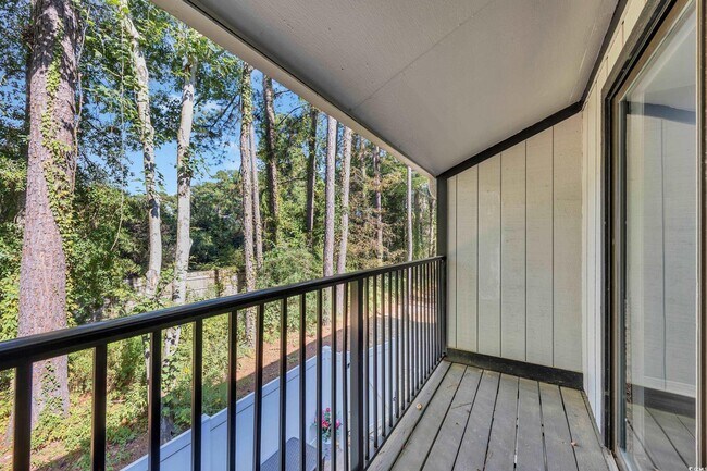 Building Photo - 950 Forestbrook Rd