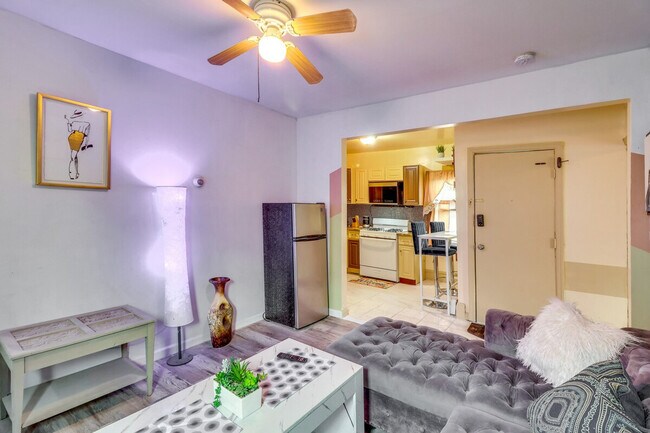 Building Photo - 787 S 13th St