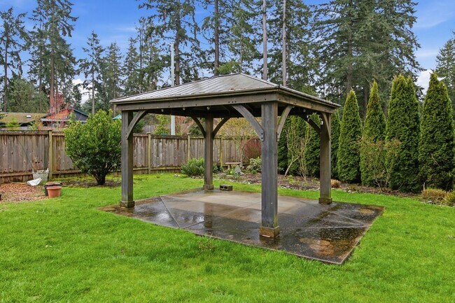 Building Photo - 7143